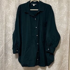Classic Button-Up Shirt in Emerald